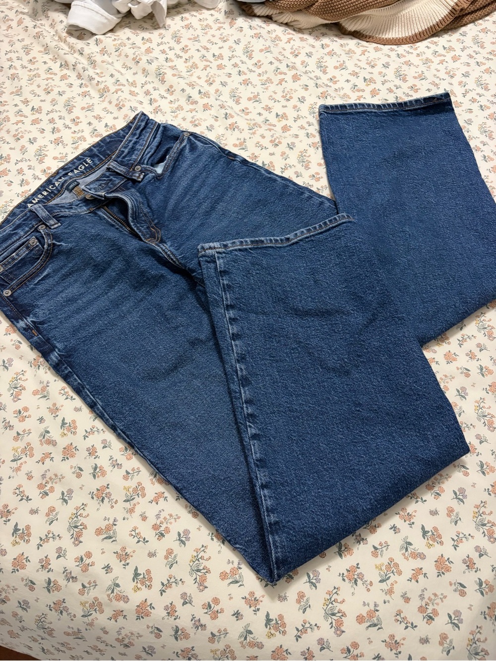 American Eagle Outfitters Men’s Blue Relaxed-Fit Jeans